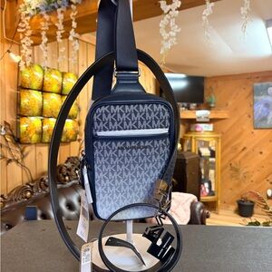 Michael Kors Navy Blue Ombré and crossbody with matching Belt Bag bundle